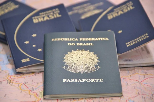 Vista Primer Plano Varios Pasaportes Mapa — Foto de Stock