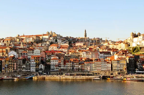 Portekiz 'in Porto şehrinin manzarası