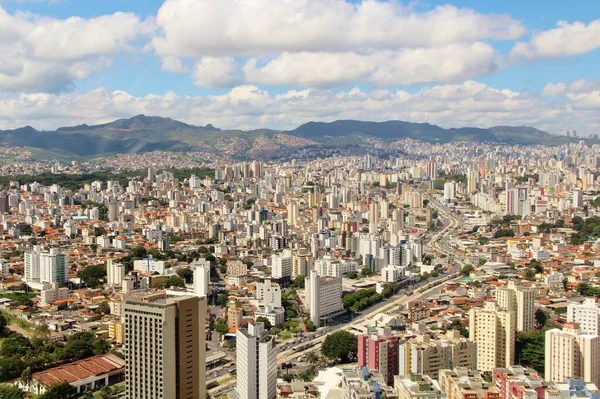 Brezilya 'nın Belo Horizonte şehrinin güzel hava manzarası