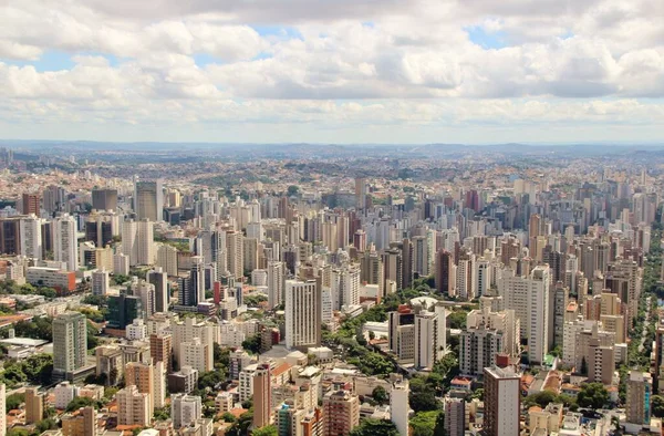 Brezilya 'nın Belo Horizonte şehrinin güzel hava manzarası