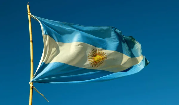 Bandera Argentina Viento Cielo Azul — Foto de Stock