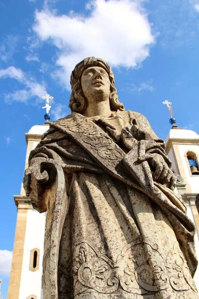 18. yüzyılın ikinci yarısında Bon Jesus de Matosinhos 'daki farklı Hıristiyan peygamberlerin heykelleri, Brezilya' nın Kongonhas şehrinde Haç Yolu 'na adanmış rokoko kilisesi. 