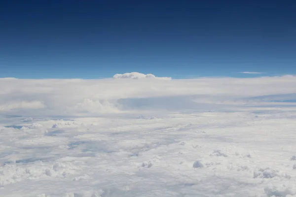 Nuages Blancs Dans Ciel Bleu — Photo