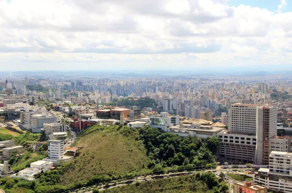 Brezilya 'nın Belo Horizonte şehrinin güzel hava manzarası