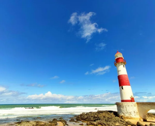 Deniz fenerinin güzel manzarası 