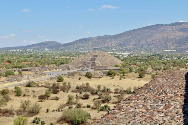 Vista Las Pirámides Ruinas Teotihuacán Una Antigua Ciudad México — Foto de Stock