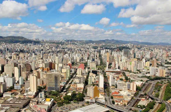 Brezilya 'nın Belo Horizonte şehrinin güzel hava manzarası