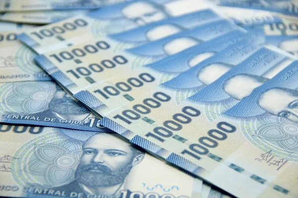 Şili pezosu. Yakın çekim faturaları.