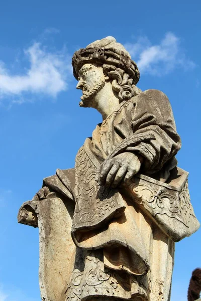 18. yüzyılın ikinci yarısında Bon Jesus de Matosinhos 'daki farklı Hıristiyan peygamberlerin heykelleri, Brezilya' nın Kongonhas şehrinde Haç Yolu 'na adanmış rokoko kilisesi. 