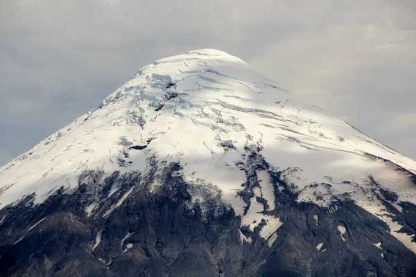 Vista Panorámica Del Volcán Con Nieve Chile —  Fotos de Stock