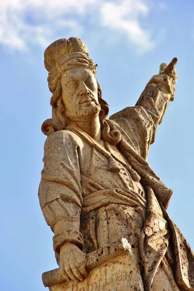 18. yüzyılın ikinci yarısında Bon Jesus de Matosinhos 'daki farklı Hıristiyan peygamberlerin heykelleri, Brezilya' nın Kongonhas şehrinde Haç Yolu 'na adanmış rokoko kilisesi. 