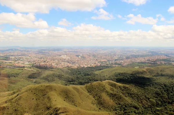 Brezilya 'nın Belo Horizonte şehrinin güzel hava manzarası