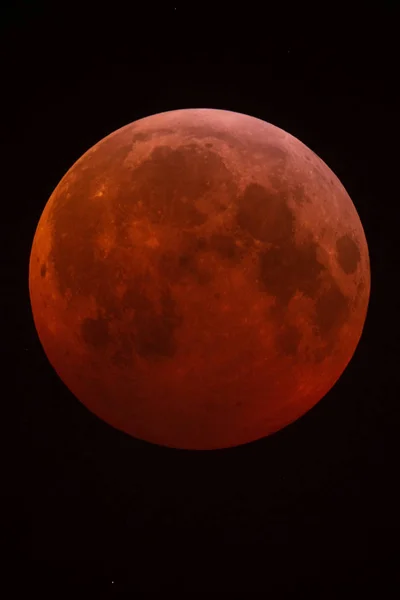 Σεληνιακή έκλειψη κόκκινο φεγγάρι — Φωτογραφία Αρχείου
