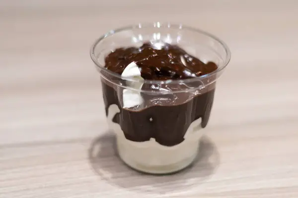 Schokoladenpanna Cotta Eis — Stockfoto