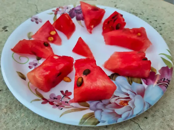 Picture Watermelon Slices Kept Plate Watermelon Rich Source Vitamin — Stock Photo, Image
