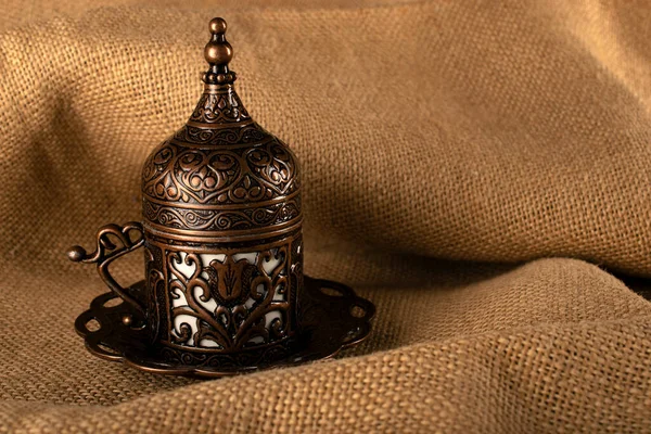 Turecká Káva Měděný Pohár Tradičními Orientálními Vzory Demitasse Orientální Sladkosti — Stock fotografie