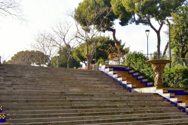Barcelona 'daki Plaza de Espana civarındaki merdivenlerin manzarası..