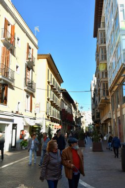 Palma de Mallorca, İspanya - 8 Ocak 2019: Palma de Mallorca 'nın sokakları ve mimarisi