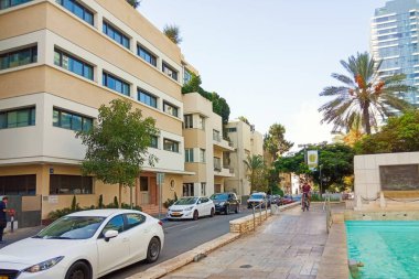 Tel Aviv, İsrail - 21 Ekim 2018: Rothschild Bulvarı (Sderot Rothschild)