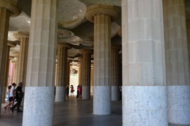 Barselona, İspanya - 26 Ağustos 2015: Park Guell, Barselona