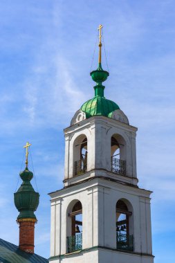 Yaroslavl, Rusya 'daki Volga Nehri' nin kıyısındaki Tanrı 'nın Yükselişi Kilisesi.