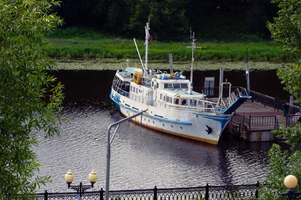 Vergnügungsschiff Zusammenfluss Von Kotorosl Und Wolga Jaroslawl Russland — Stockfoto