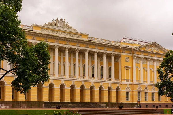 Rusia San Petersburgo Agosto 2020 Museo Ruso Palacio Mikhailovsky San — Foto de Stock
