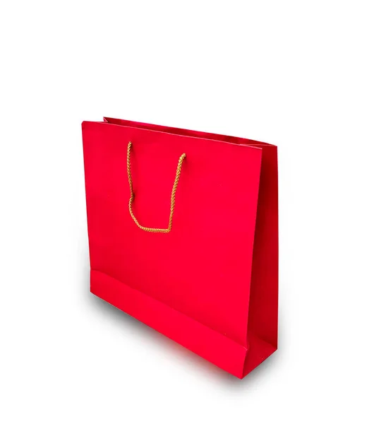 Saco de papel vermelho isolado em branco — Fotografia de Stock