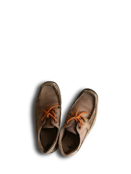 Zapato rústico de cuero marrón viejo aislado — Foto de Stock