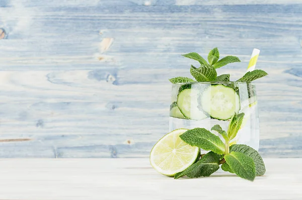 Fresh Cool Lemonade Mineral Water Lime Cucumber Mint Ice Light — Stock Photo, Image