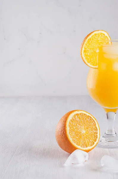 Bright Cold Summer Tropical Alcohol Orange Coctail Ripe Oranges Straw — Stock Photo, Image