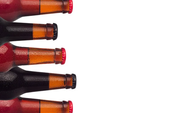 Bordo Decorativo Bottiglie Birra Diverse Rosso Marrone Isolato Sfondo Bianco — Foto Stock