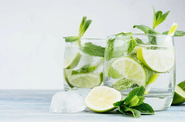 Mojito Two Glasses Mint Slices Lime Ice Cubes Straw Soft — Stock Photo, Image