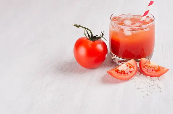 Sommerfrisches Getränk Kalter Alkoholischer Cocktail Blutige Mary Fleischiger Roter Tomatensaft — Stockfoto