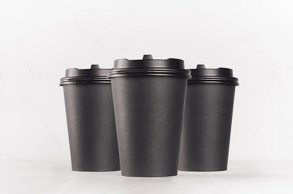 Coffee Mockup Group Three Blank Black Paper Cups Cap Closeup — Stock Photo, Image