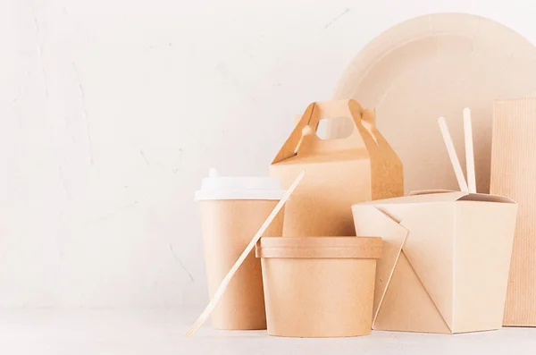 Comida Takeaway Set Mockup Para Marca Pacote Papel Kraft Branco — Fotografia de Stock