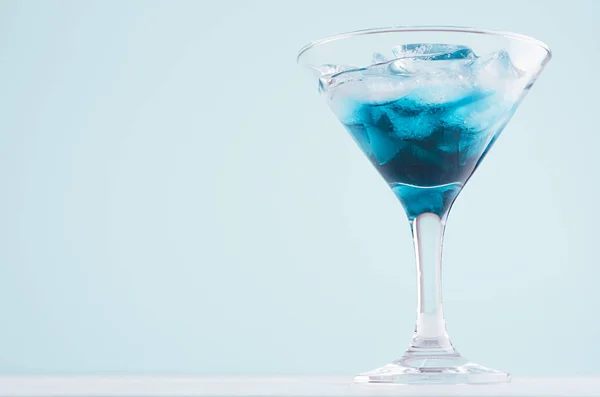 Fresh Exotic Alcohol Drink Blue Liquor Curacao Ice Cubes Misted — Stock Photo, Image