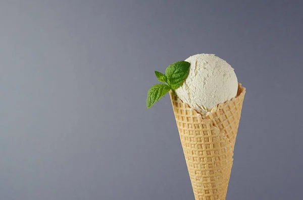 Classic White Creamy Ice Cream Crisp Waffle Cone Decorated Green — Stock Photo, Image