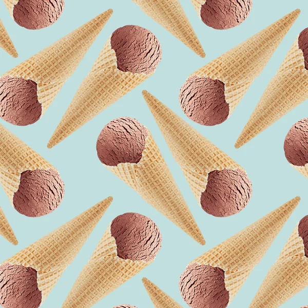 緑の背景 夏の食べ物にシームレスな装飾パターンとして鮮明なワッフルコーンでチョコレートアイスクリーム — ストック写真