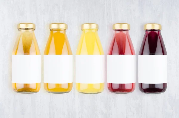 Biologische Vruchtensappen Set Van Verschillende Kleursappen Met Dop Glazen Flessen — Stockfoto