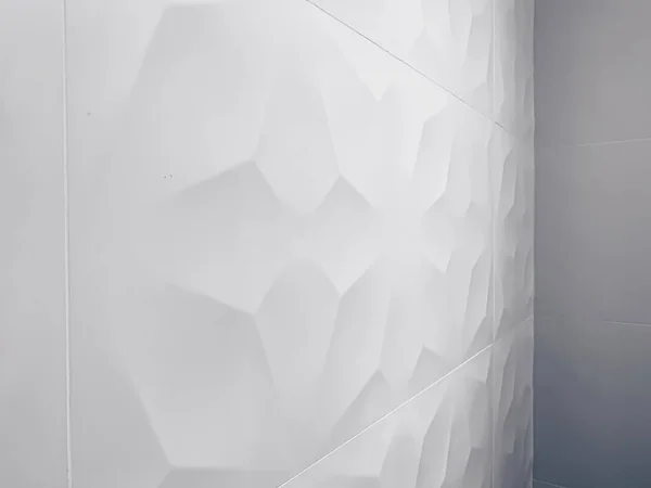 Vit Keramik Kakel Skuggade Abstrakt Geometriskt Mönster Vägg Design Bakgrund — Stockfoto