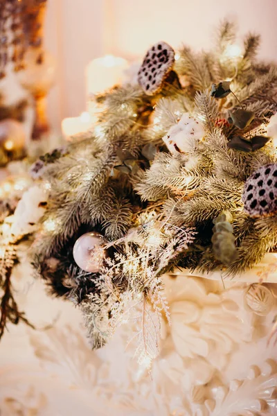 Foto Primer Plano Clásico Árbol Navidad Juguetes Árbol Navidad Decorado — Foto de Stock