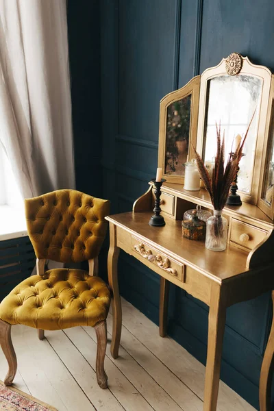 Mooie Vintage Kleurrijke Interieur Klassieke Kamer Met Houten Vloer Blauwe — Stockfoto