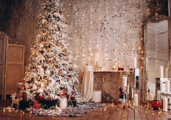 Chaleureuse Soirée Luxe Chambre Noël Design Intérieur Arbre Noël Décoré — Photo