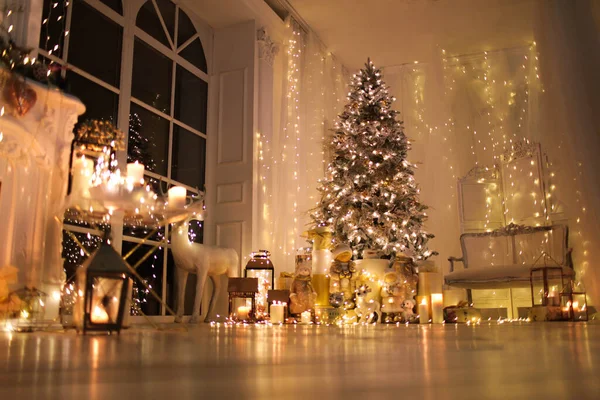 Soirée Chaleureuse Confortable Dans Design Intérieur Noël Arbre Noël Décoré — Photo