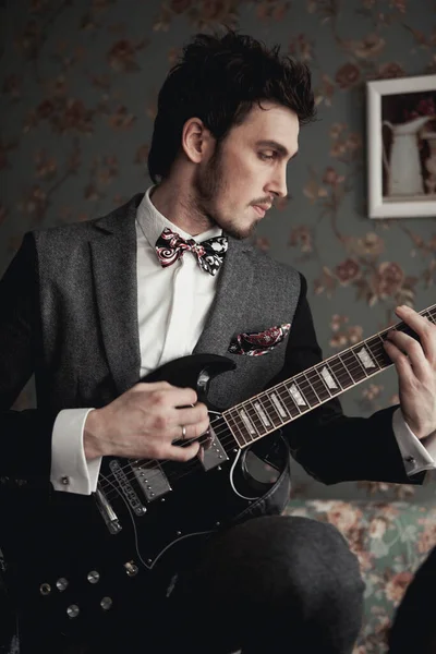 Handsome Guitarist Playing Indoors — Stock Photo, Image