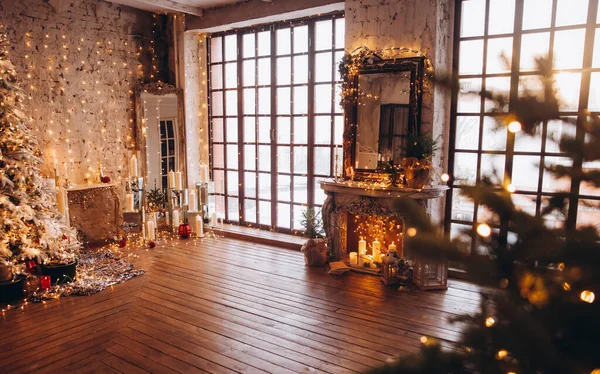 Luxury Christmas Room Interior Design Golden Xmas Tree Decorated Lights — Stock Photo, Image