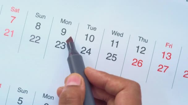 Concepto de plazo con marca roja en la fecha del calendario — Vídeo de stock