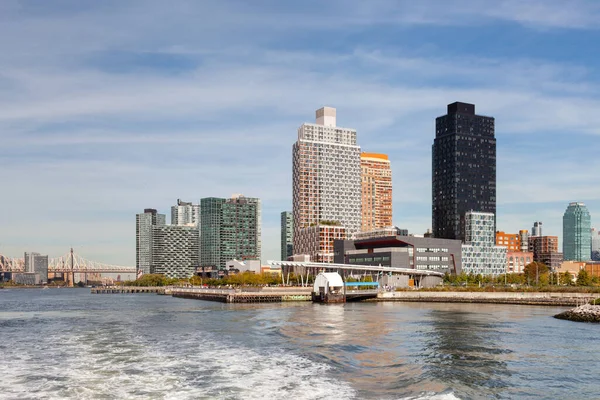 Hunter Point South Ferry Terminal Hunter Point South Ferry Terminal — Photo