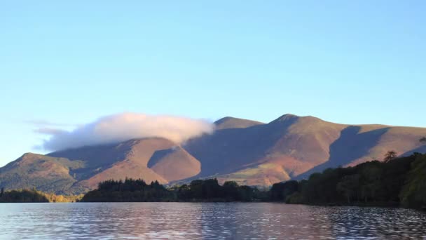 Derwentwarer Dawn Vista Sobre Derwentwater Amanecer Parque Nacional Del Distrito — Vídeo de stock